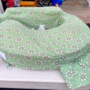 My brest friend baby nursing pillow